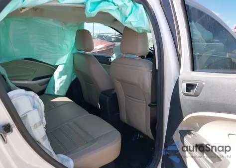 2019 Ford Ecosport Titanium z USA, uszkodzony, nr VIN MAJ3S2KE0KC303668